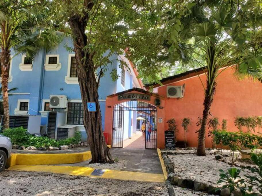 Beautiful Front Entire Apartment